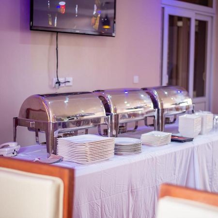 Spring Hills Hotel - דודומה מראה חיצוני תמונה